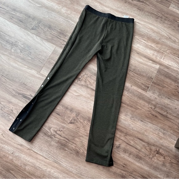 BCBGmaxazria green leggings with black waistband buttons up side ankle hem large - Picture 2 of 7